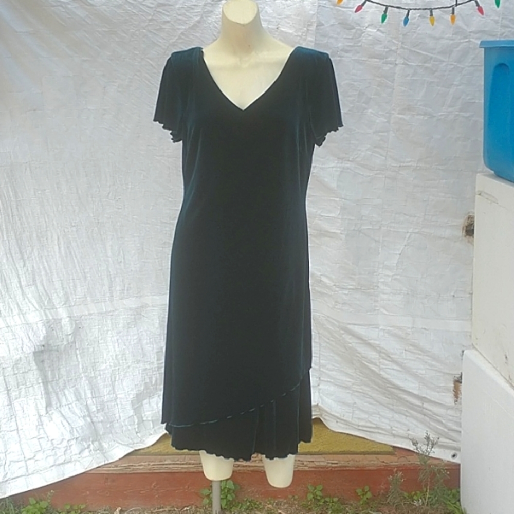 Dress - Picture 2 of 7